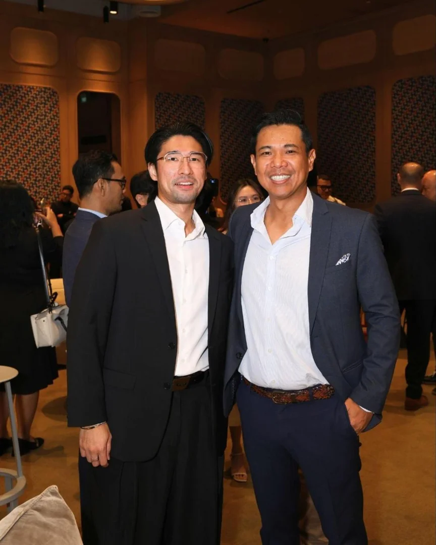 Guests sharing a moment at the Prestige Indonesia 40 Under 40 Class of 2026 Cocktail & Networking Night in Jakarta